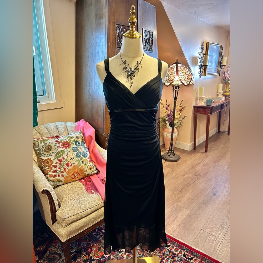 Studio Y Black Midi Dress